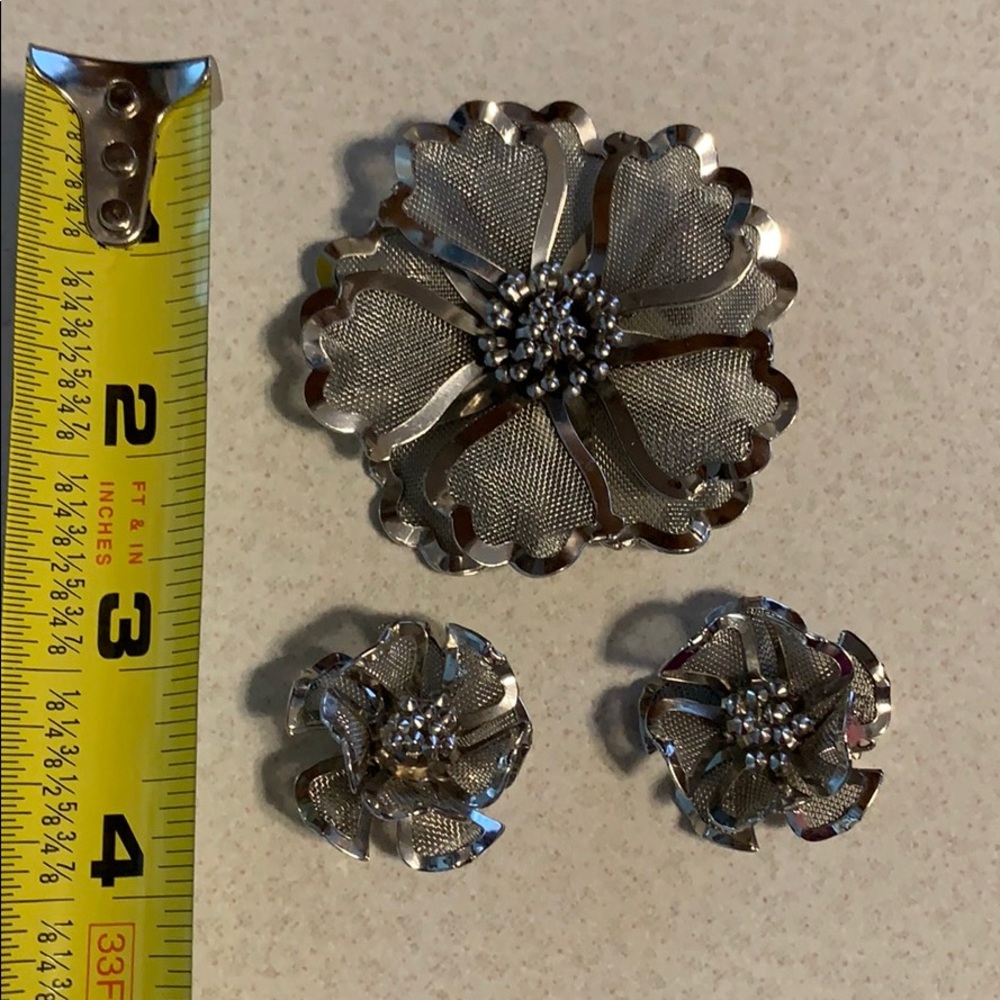 Vintage BED broach and earrings - Picture 3 of 5